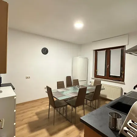 Duisburg Feelhome, Flughafen Nah, 6 Personen, Badewanne, Zentral, Wifi, Ground Floor Exterior photo