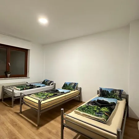 Duisburg Feelhome, Flughafen Nah, 6 Personen, Badewanne, Zentral, Wifi, Ground Floor Exterior photo