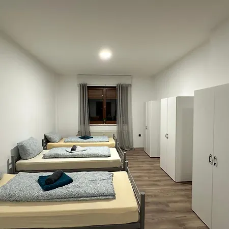 Duisburg Feelhome, Flughafen Nah, 6 Personen, Badewanne, Zentral, Wifi, Ground Floor Exterior photo